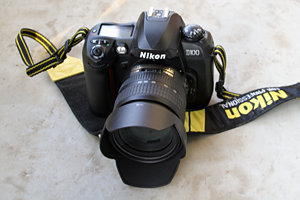 Nikon D100